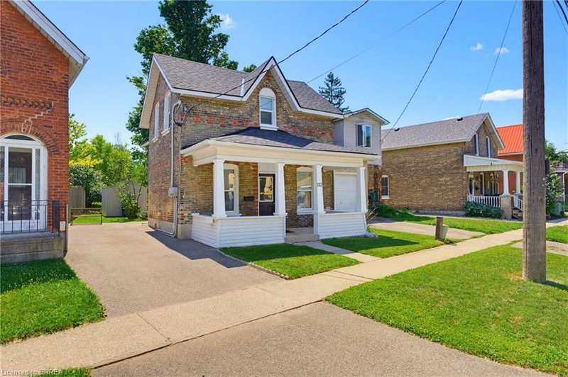 112 Grand River Avenue