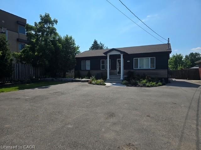 Single Family Residence for lease at BASEMENT-782 Upper Ottawa Street, Hamilton, ON, L8T 3V2 - Hampton Heights - MLS: 40853385