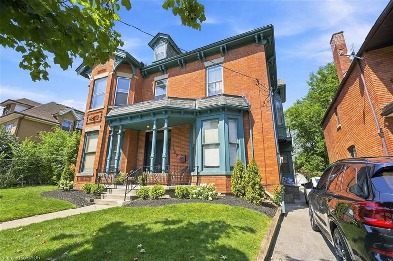 132 Emerald Street S