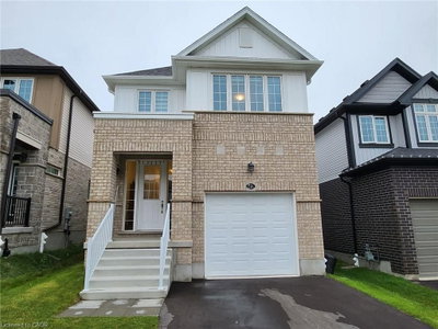 516 Nathalie Crescent