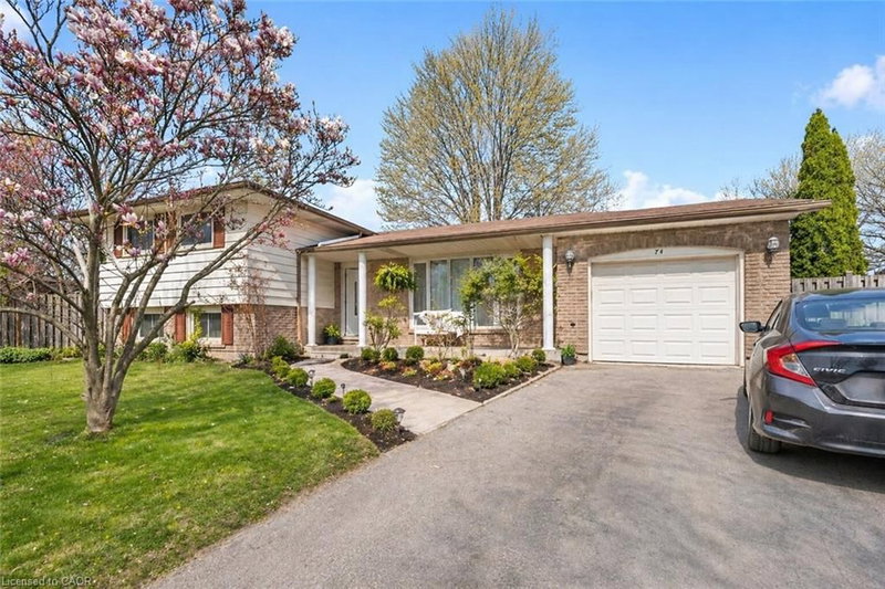 74 Macoomb Drive