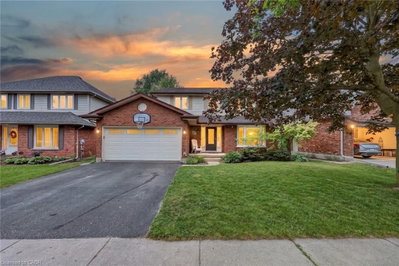 27 Sioux Crescent