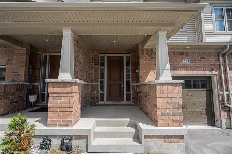 225 Broadacre Drive