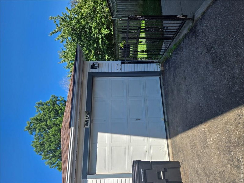 59 Chalmers Street S