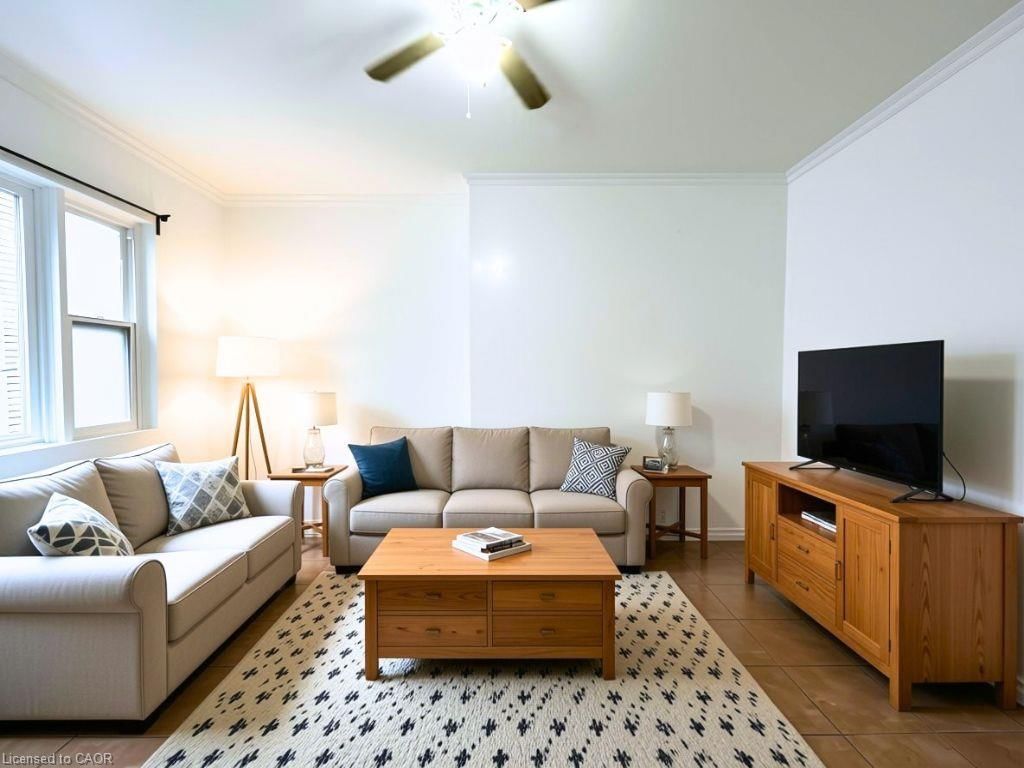 4 - 69 Sherman Avenue S 4