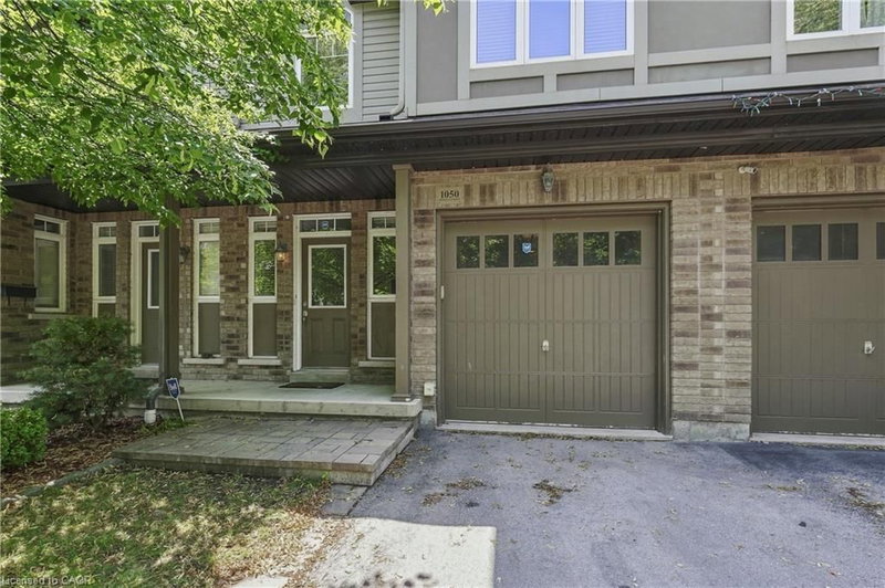 1050 Ryckman Common