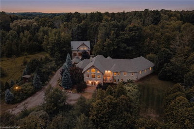 7392 Wellington Road 11