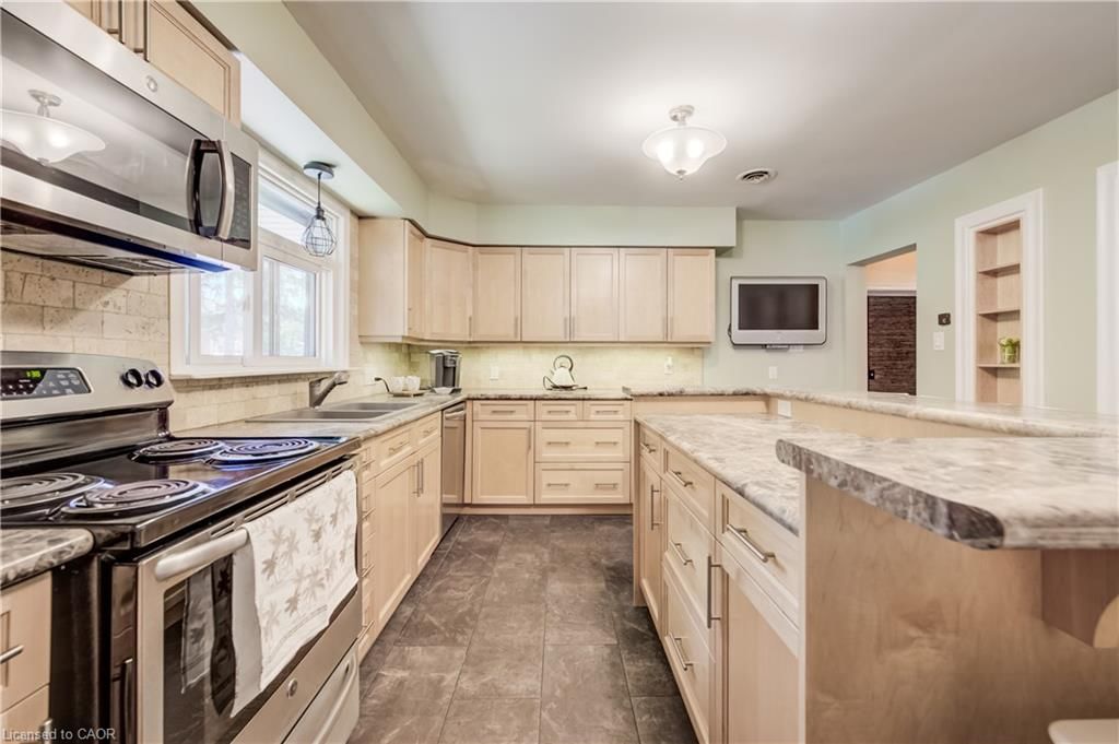 145 Ann Street, Kitchener, view 20
