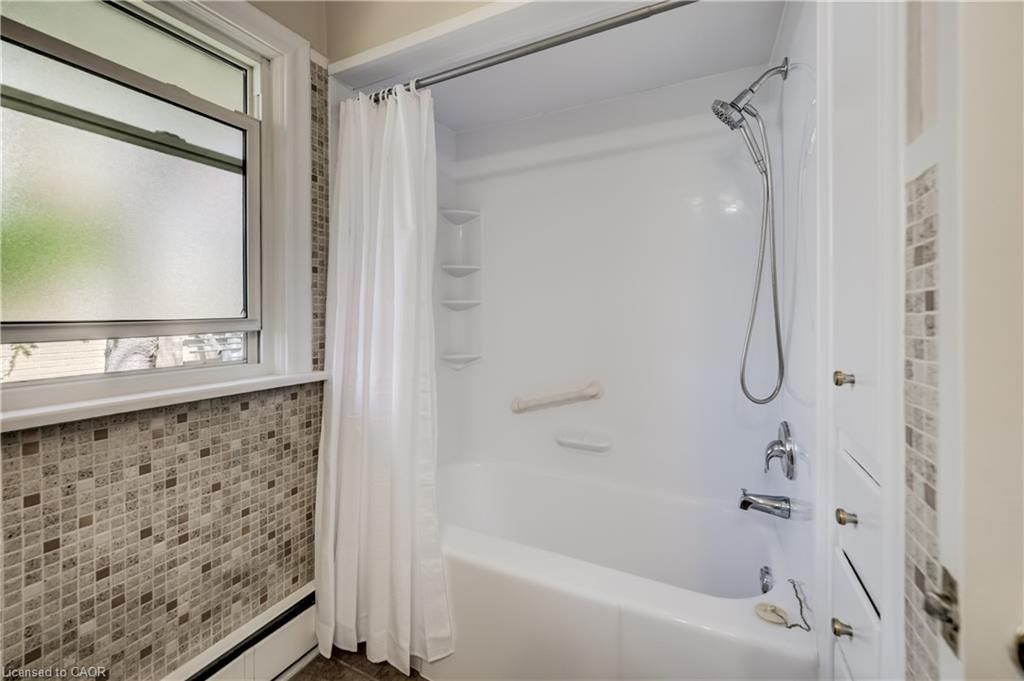 145 Ann Street, Kitchener, view 29