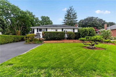 8 Avondale Crescent