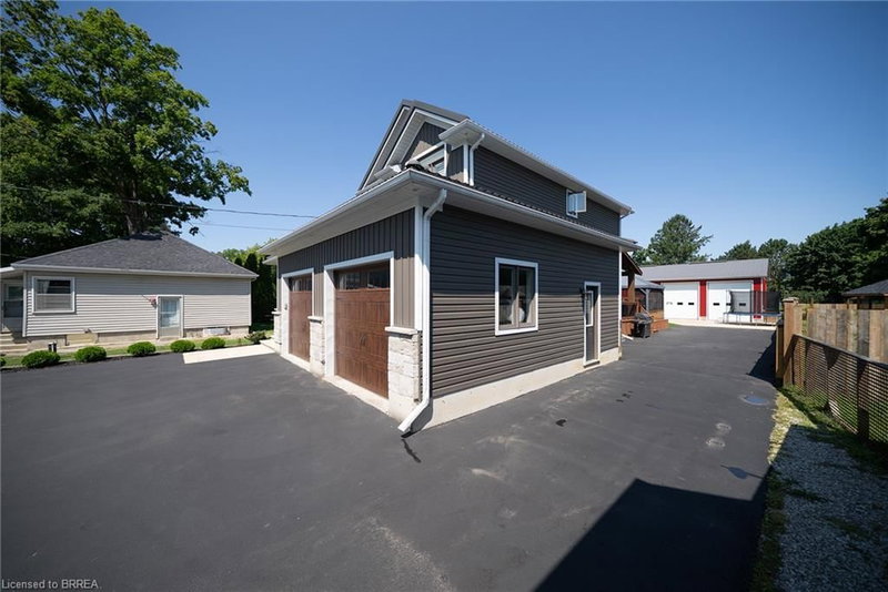 166 King Street photo 4