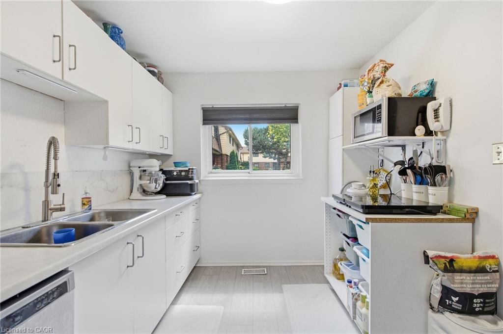 Row/Townhouse for sale at 94-20 Glenvale Drive, Hamilton, ON, L9C 5V4 - Gilkson - MLS: 40854053