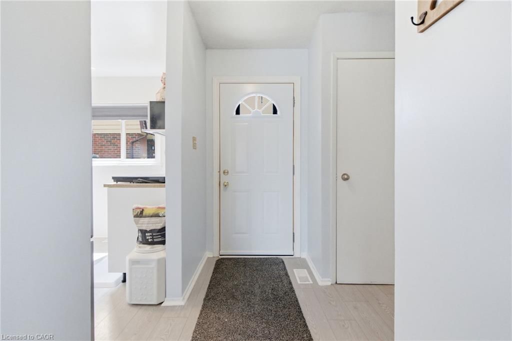 Row/Townhouse for sale at 94-20 Glenvale Drive, Hamilton, ON, L9C 5V4 - Gilkson - MLS: 40854053