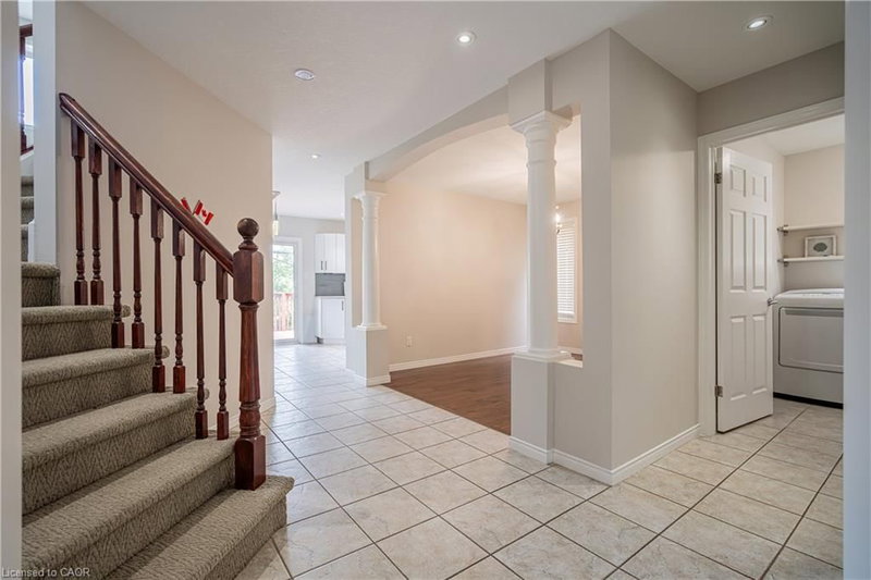 236 Summerfield Drive photo 5