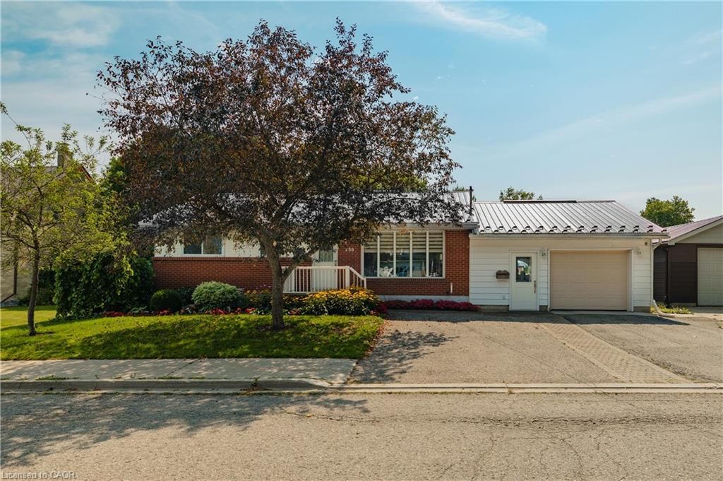 Single Family Residence sold at 250 Albert Street, Palmerston, ON, N0G 2P0 - Minto - MLS: 40854287