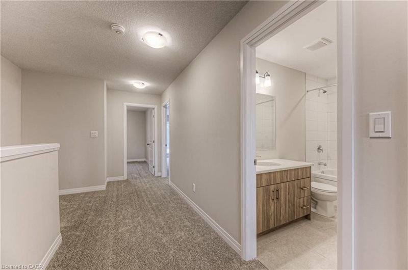268 Green Gate Boulevard photo 5