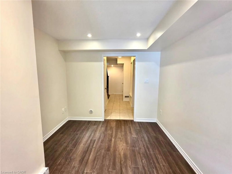 274 Casson Point