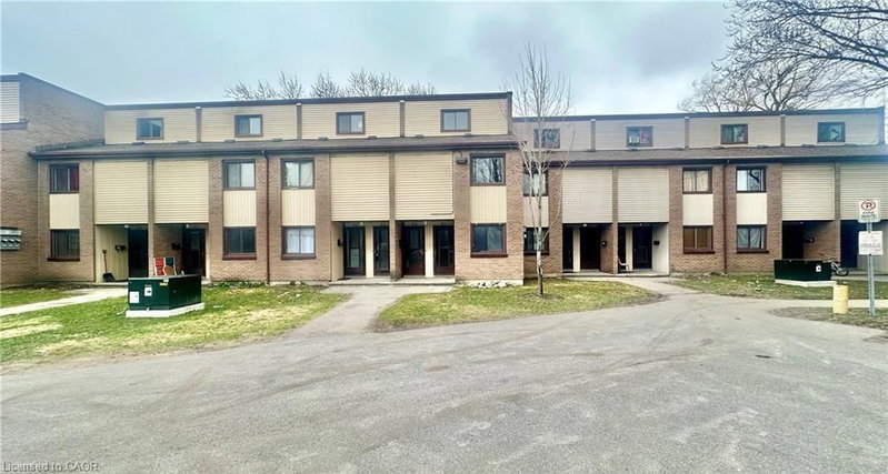 9 - 1200 Courtland Avenue E
