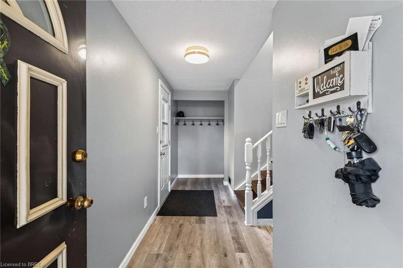 17B Emilie Street photo 4