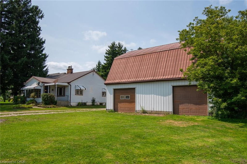 1310 Snyder's Road E