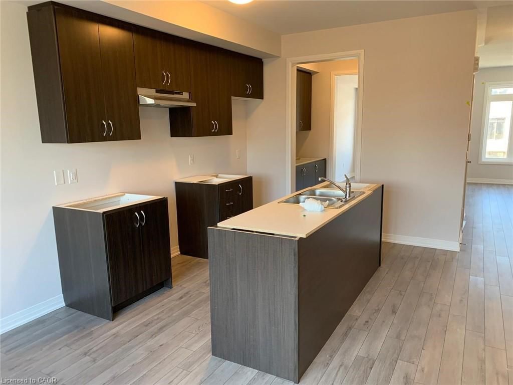 585 Colborne Street Unit 109 — photo 5
