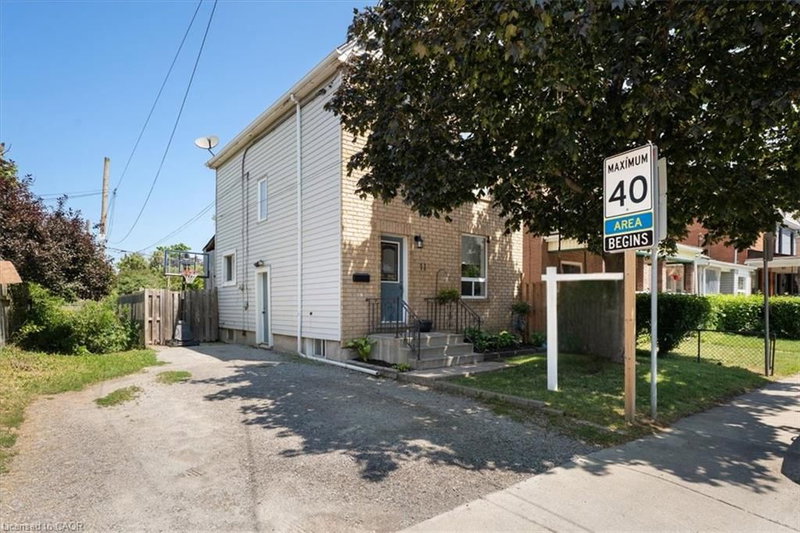 11 Primrose Avenue