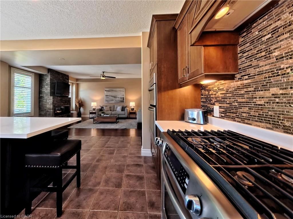 913 Valebrook Court, Kitchener, view 11
