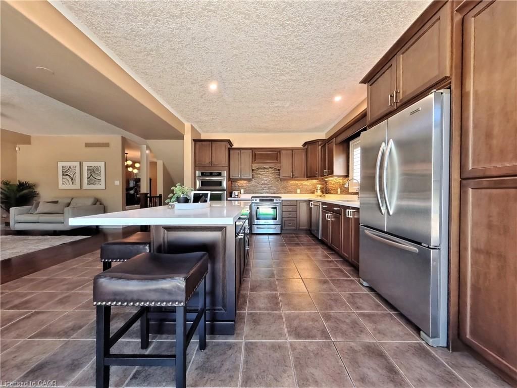 913 Valebrook Court, Kitchener, view 15
