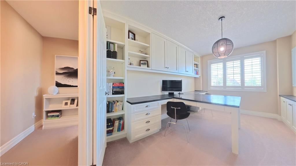 913 Valebrook Court, Kitchener, view 31