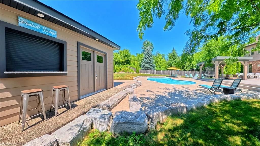 913 Valebrook Court, Kitchener, view 41