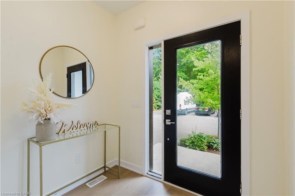 17-110 Fergus Avenue, Kitchener, view 8