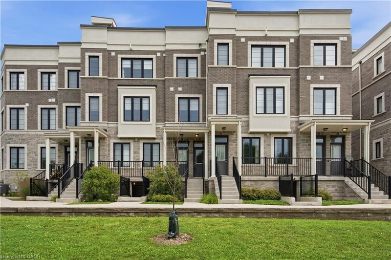 49 - 383 Dundas Street E
