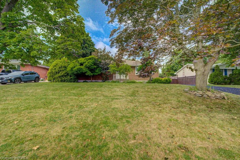 6 Bayly Drive photo 4