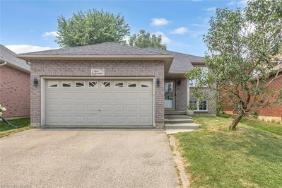 4 Dowden Avenue