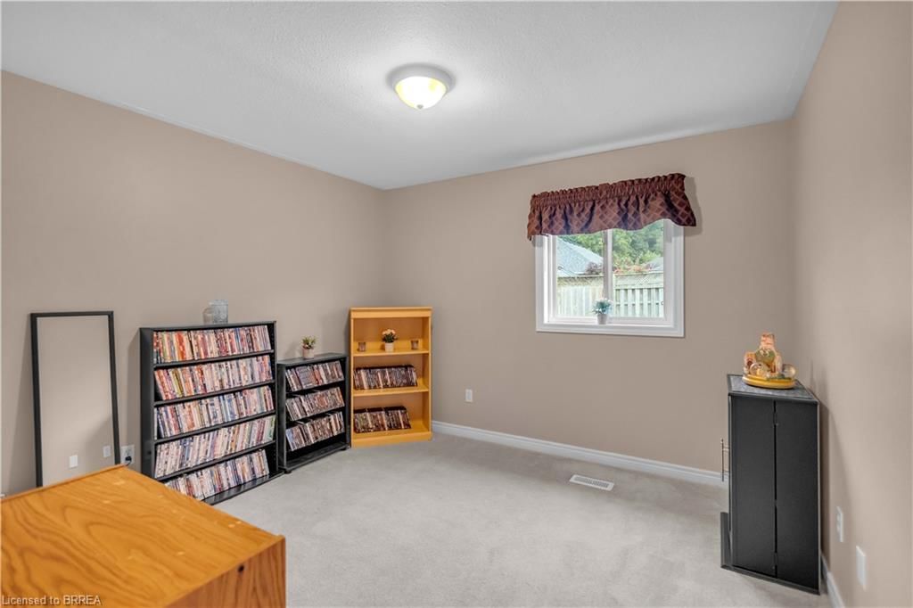 Single Family Residence for sale at 25 Sudds Lane, Brantford, ON, N3T 6M5 - Shellard Lane - MLS: 40855053