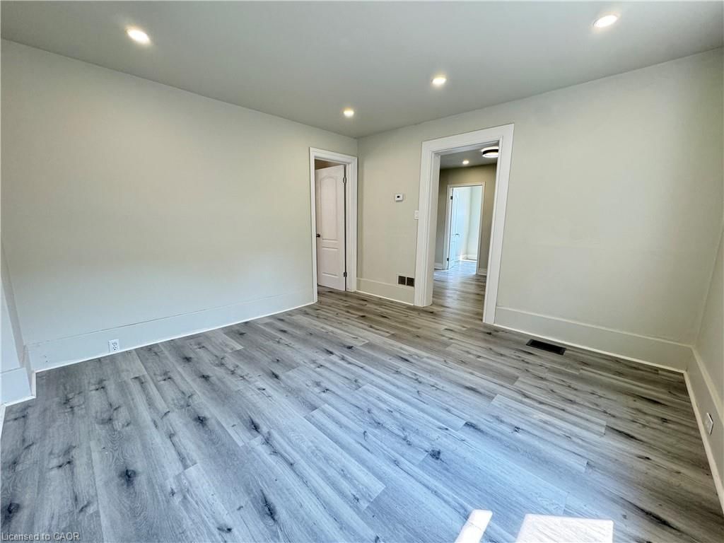 2 - 30 Ontario Street 5