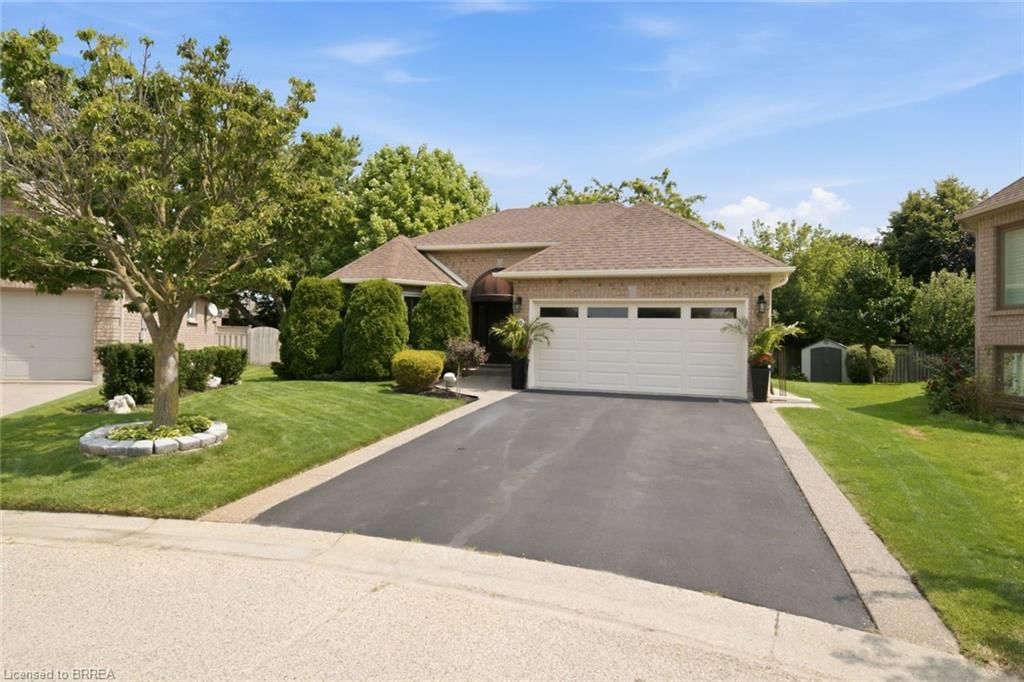 Single Family Residence for sale at 37 Mc Intosh Court, Brantford, ON, N3R 7Y1 - Brier Park - MLS: 40855269