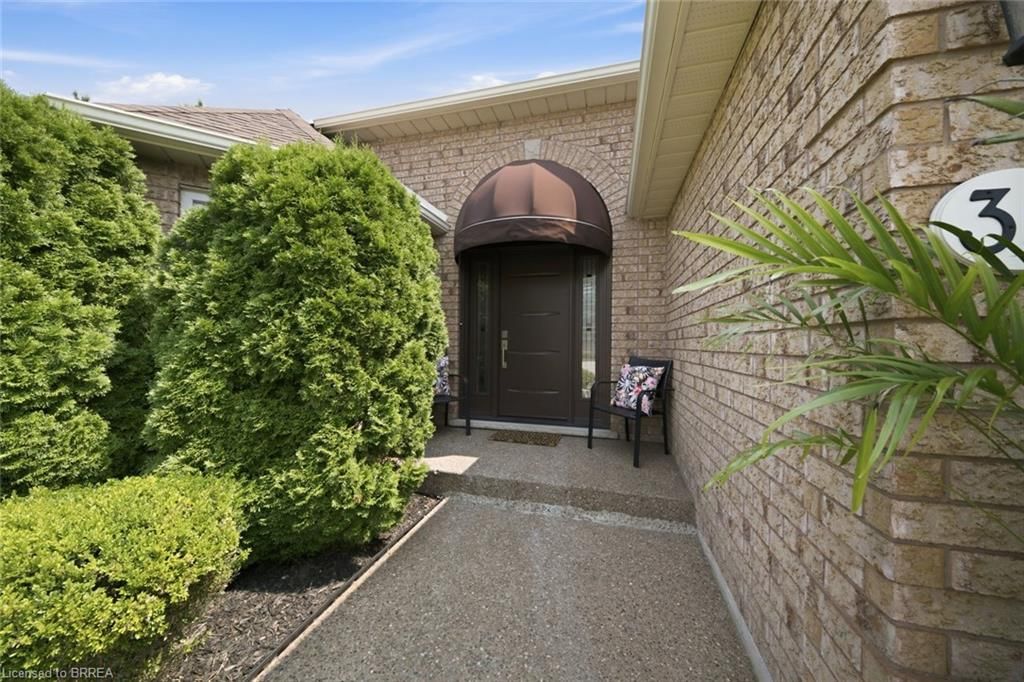 37 Mc Intosh Court — photo 2
