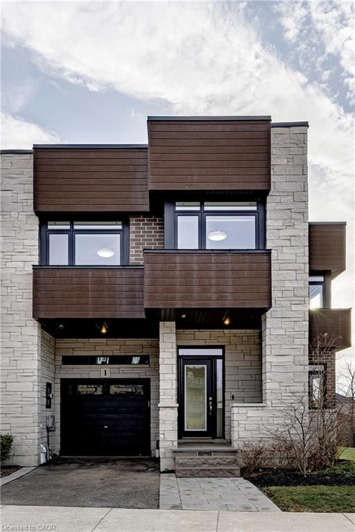 35 Midhurst Heights photo 4