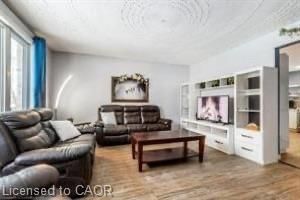 510 Oakridge Place