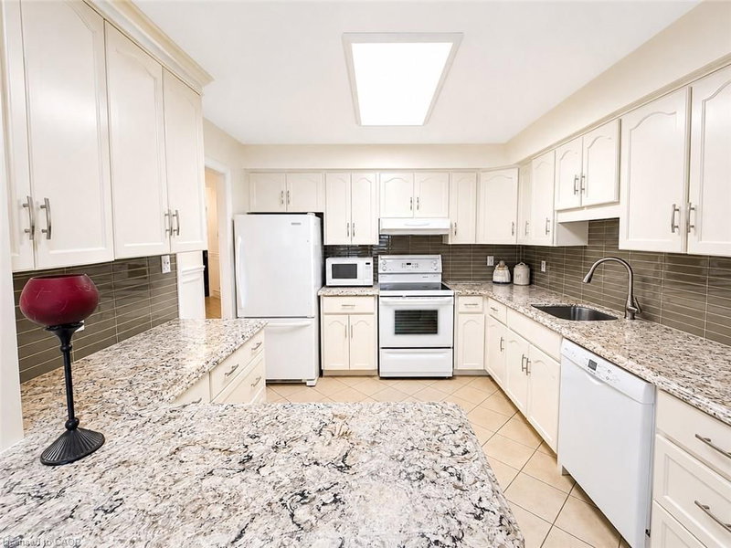 8 Village Green Boulevard photo 4