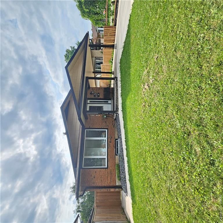 2 - 52 Selkirk Court