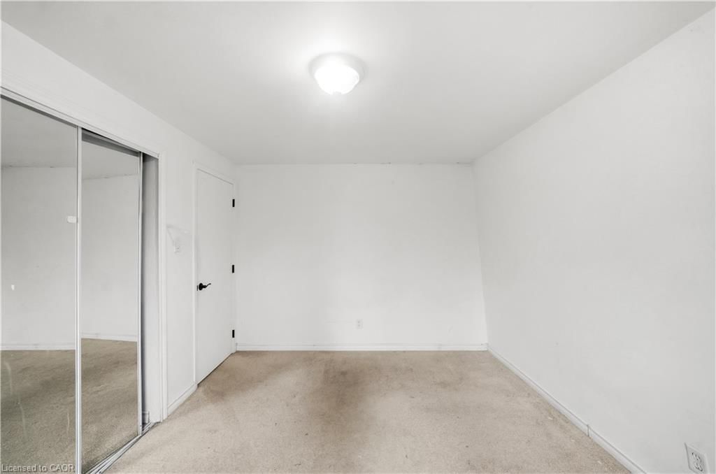 10-76 Borden Parkway, Kitchener, view 11