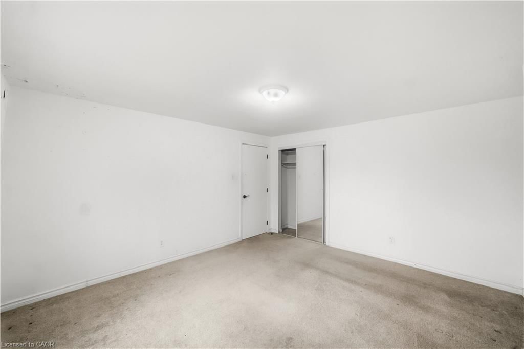 10-76 Borden Parkway, Kitchener, view 12