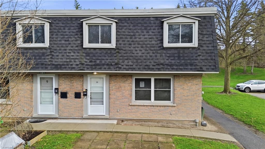 10-76 Borden Parkway, Kitchener, view 3