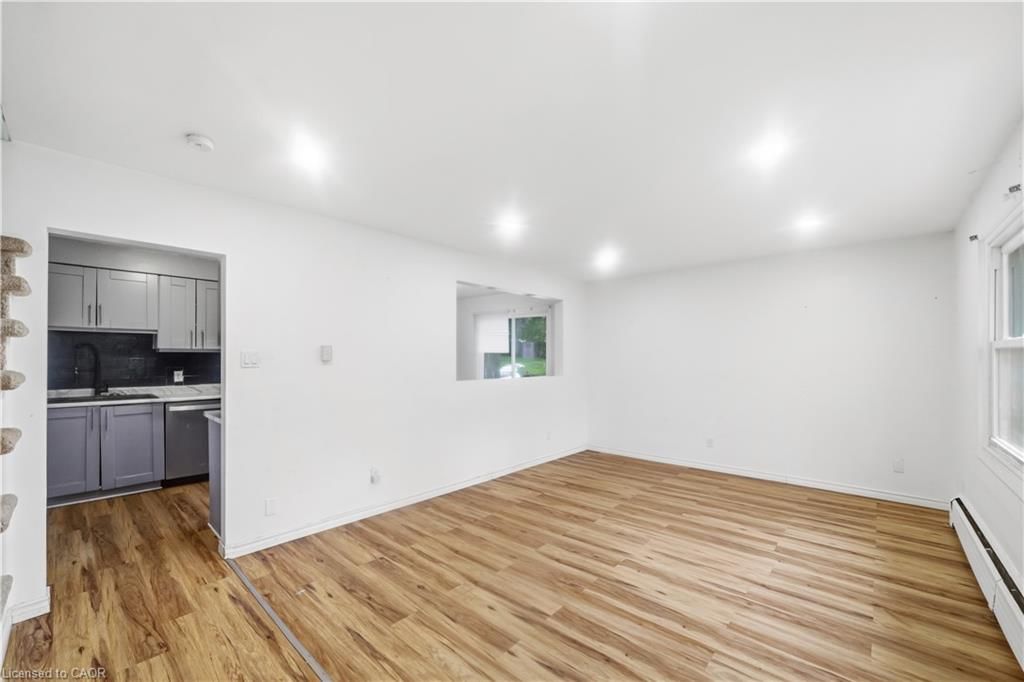 10-76 Borden Parkway, Kitchener, view 7