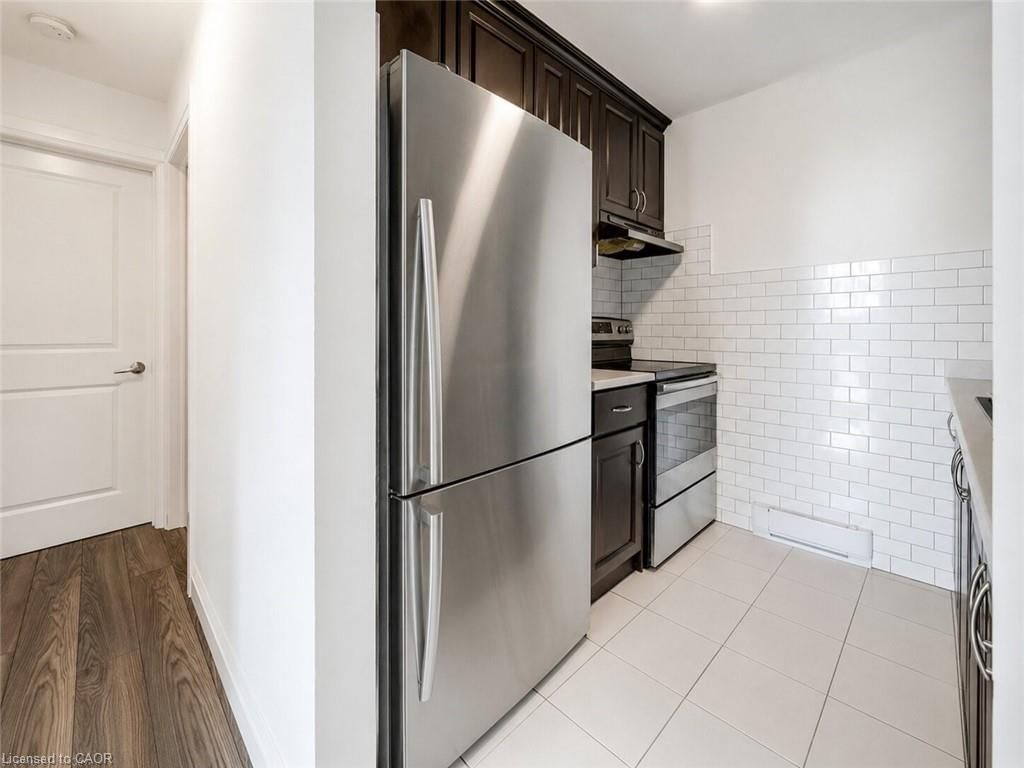 15-119 Cedar Street, Kitchener, view 11