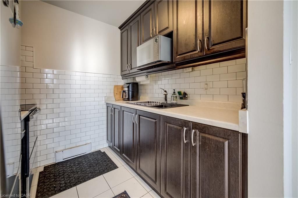 15-119 Cedar Street, Kitchener, view 21