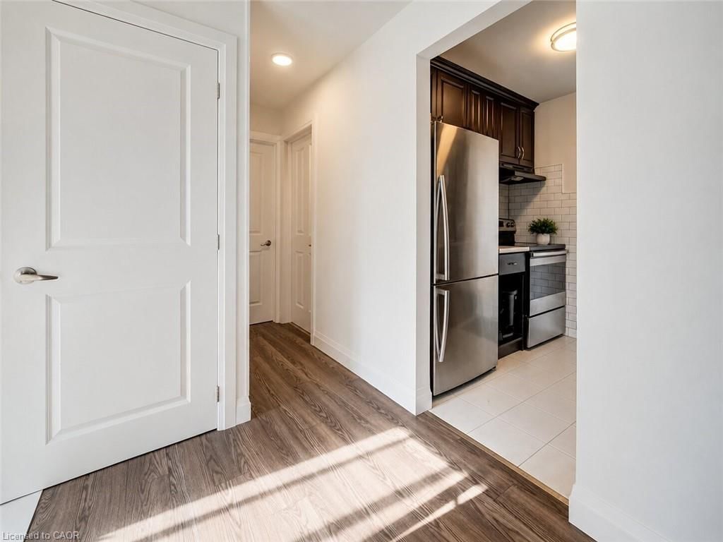 15-119 Cedar Street, Kitchener, view 5