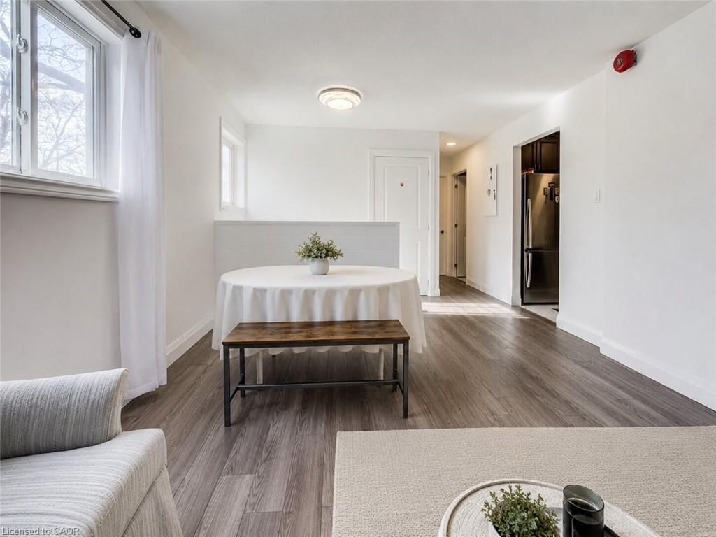 15-119 Cedar Street, Kitchener, view 8